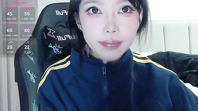 Puppy-12 online show from January 7, 2026, 12:07 pm