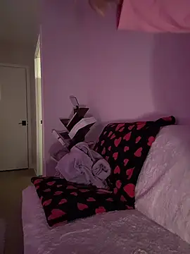 LoveDreaux online show from April 22, 2026, 9:44 am