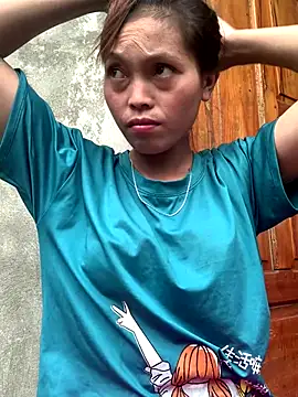 Snapshot of Halyy_xx chatting on September 30, 2025, 7:02 am Halyy xx online show from September 30, 2025, 7:02 am