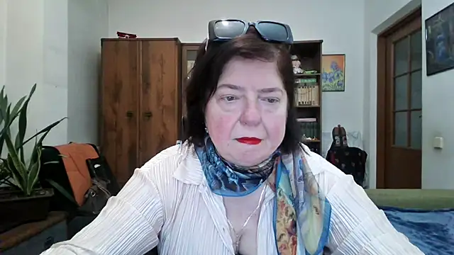 Violet Pulse online show from March 20, 2026, 3:06 pm