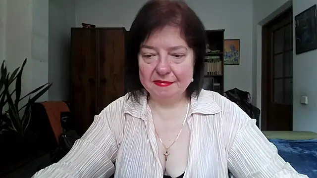 Violet Pulse online show from April 13, 2026, 8:31 am