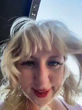 RonnieKiss online show from April 5, 2026, 9:17 am