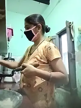 Cute-Charvii online show from April 21, 2026, 12:34 am