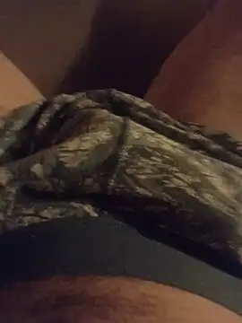 Snapshot of DarkOven chatting on December 18, 2025, 11:55 pm DarkOven online show from December 18, 2025, 11:55 pm