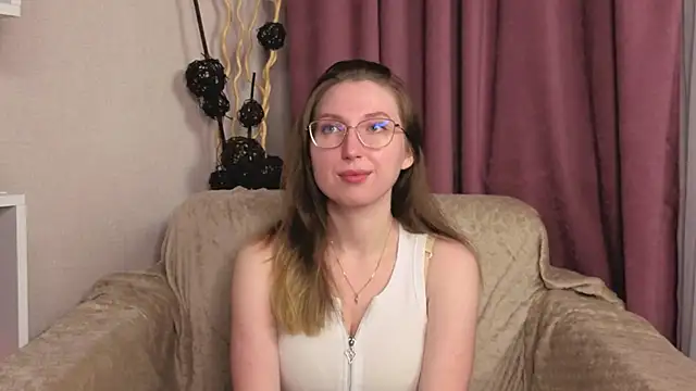 DaliaRadtke online show from November 16, 2025, 8:14 pm