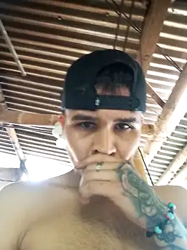 curvahot online show from September 19, 2025, 6:30 pm