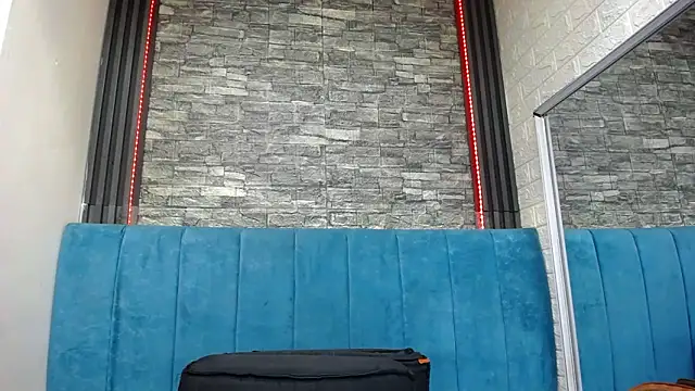 Lil Rose2006 online show from February 13, 2026, 1:18 pm