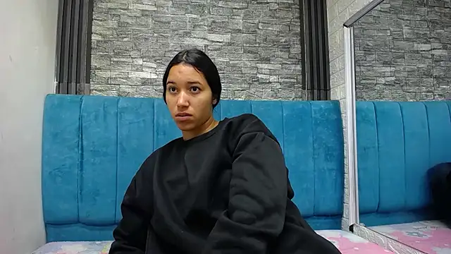 Lil Rose2006 online show from February 17, 2026, 12:45 pm