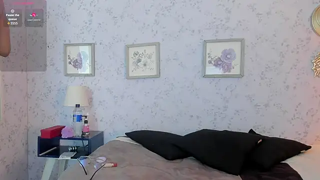 liam twiink online show from April 1, 2026, 7:22 pm