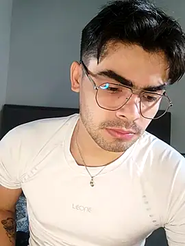 Mason grey online show from November 2, 2025, 11:45 am