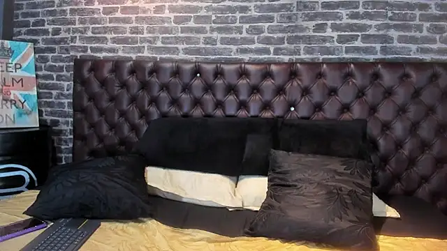 Snapshot of Meli28_ chatting on September 25, 2025, 2:10 pm Meli28  online show from September 25, 2025, 2:10 pm