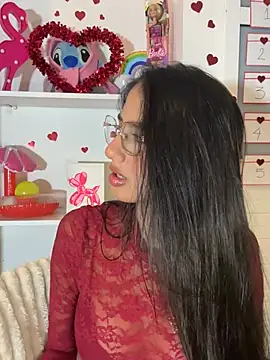 Julieta Duque online show from February 10, 2026, 2:37 am