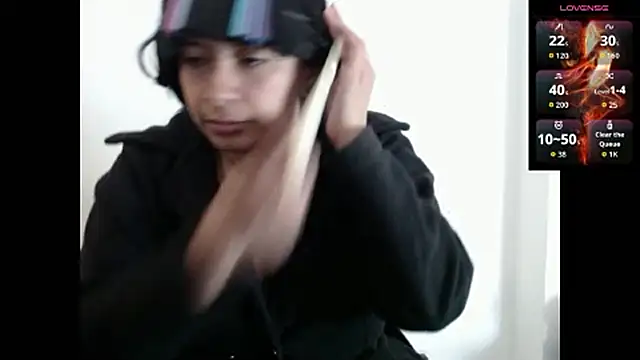 Acelinrose online show from November 25, 2025, 12:16 pm