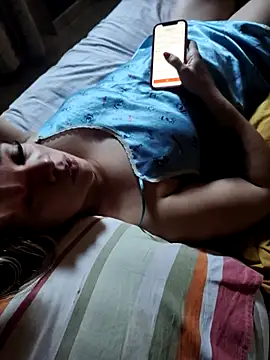 Barbie 13 online show from September 29, 2025, 7:40 pm