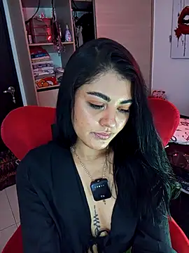 ValeNiitaLuv online show from December 18, 2025, 3:01 am