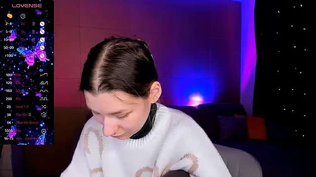 LinaBlossom  online show from February 25, 2026, 2:10 am