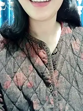 Mc chinese online show from December 1, 2025, 1:05 pm