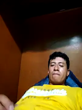 Snapshot of Carlos27hot chatting on October 24, 2025, 12:30 am Carlos27hot online show from October 24, 2025, 12:30 am