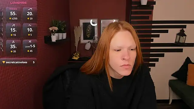 ChloeValentinee online show from November 4, 2025, 12:15 pm