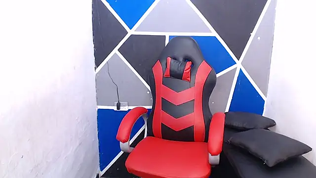 DEIV2  online show from October 8, 2025, 1:47 am