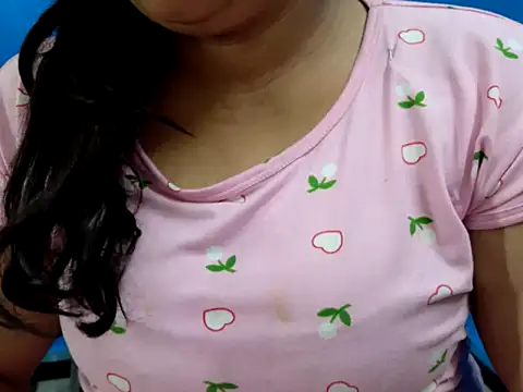 Snapshot of tamilqueenbaby chatting on October 11, 2025, 5:50 am tamilqueenbaby online show from October 11, 2025, 5:50 am