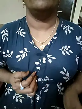 Snapshot of Nalini_telugu chatting on September 21, 2025, 9:22 am Nalini telugu online show from September 21, 2025, 9:22 am