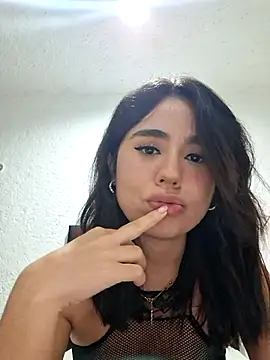 Akane24 online show from September 27, 2025, 1:32 am