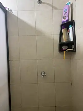 xoxo milk online show from February 26, 2026, 9:36 pm