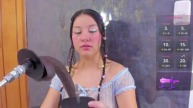 mia celezte online show from December 2, 2025, 11:48 am