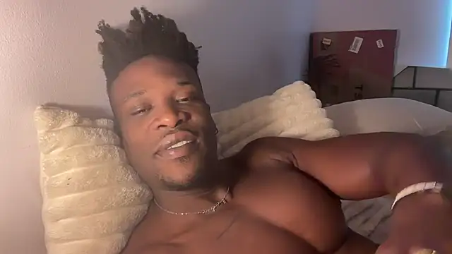 MrDaddyBlackNi9e online show from November 14, 2025, 1:10 pm