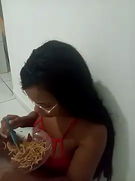 Snapshot of PrettahSantos chatting on October 19, 2025, 3:18 am PrettahSantos online show from October 19, 2025, 3:18 am