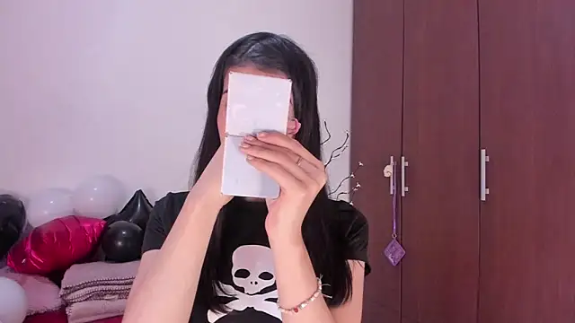 Snapshot of ScarlettRosetti chatting on January 17, 2026, 12:37 am ScarlettRosetti online show from January 17, 2026, 12:37 am