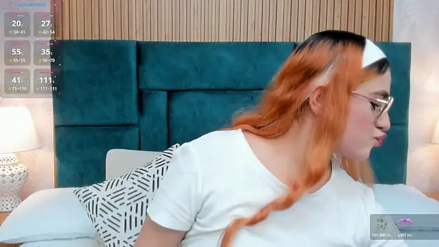 Amber kiss  online show from October 7, 2025, 6:27 pm