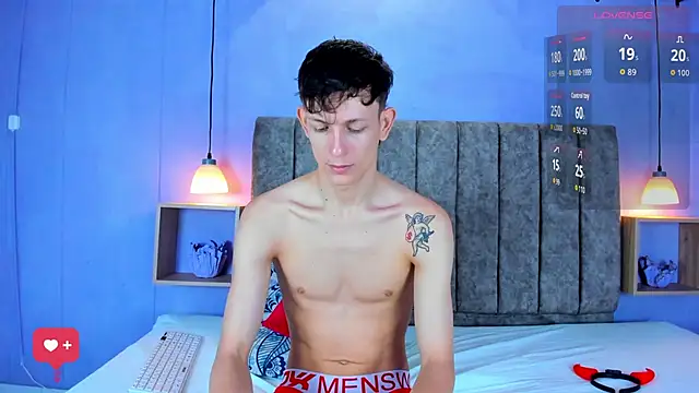 Bianca Ethan online show from October 5, 2025, 11:52 am