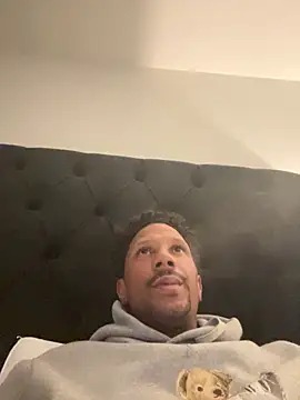 Snapshot of smuckle899 chatting on September 30, 2025, 5:45 am smuckle899 online show from September 30, 2025, 5:45 am