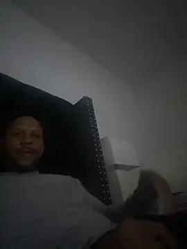 Snapshot of smuckle899 chatting on October 15, 2025, 11:16 pm smuckle899 online show from October 15, 2025, 11:16 pm