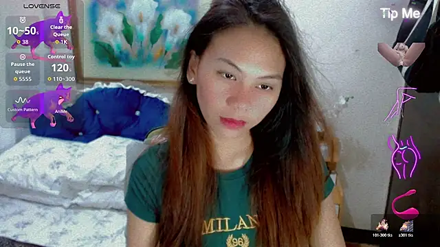 Prettypreggy online show from June 1, 2026, 10:55 pm
