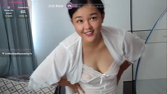 Qian-Qian online show from September 30, 2025, 3:00 am