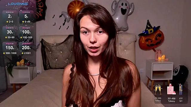 Snapshot of EllaCanny chatting on October 29, 2025, 5:42 am EllaCanny online show from October 29, 2025, 5:42 am