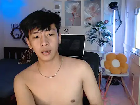 niel cumshow online show from December 18, 2025, 7:20 pm