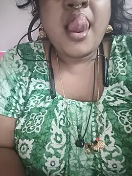 Deborbhavi222 online show from June 3, 2026, 9:34 am
