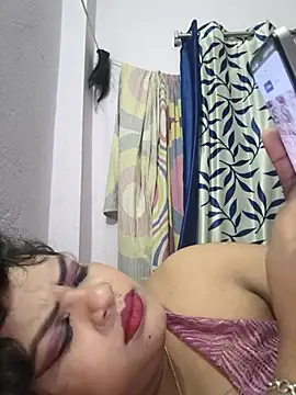 Deborbhavi222 online show from June 4, 2026, 3:07 pm