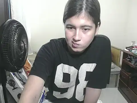 Mirage Sertori online show from December 3, 2025, 9:13 pm