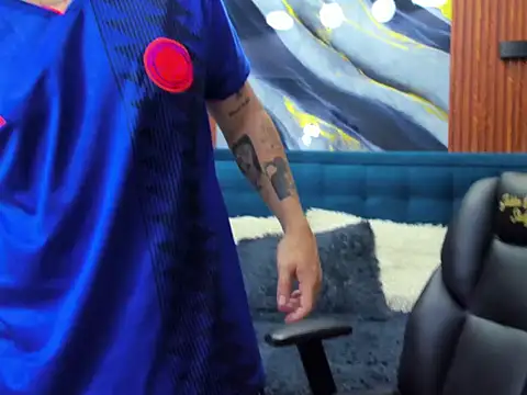 wildthor26 online show from January 17, 2026, 2:38 am