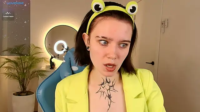 Elastikisss online show from November 16, 2025, 2:28 am