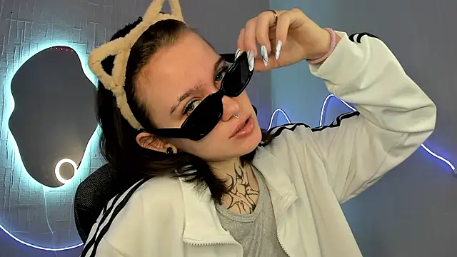 Elastikisss online show from March 13, 2026, 4:52 am