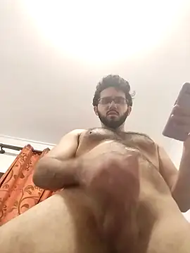 Snapshot of bernar252 chatting on October 22, 2025, 11:43 am bernar252 online show from October 22, 2025, 11:43 am