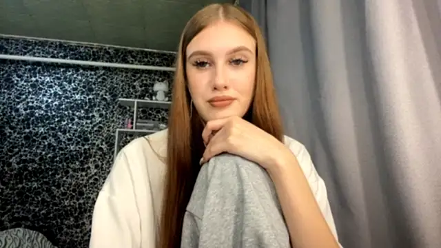 RanaBostel online show from October 11, 2025, 8:07 pm