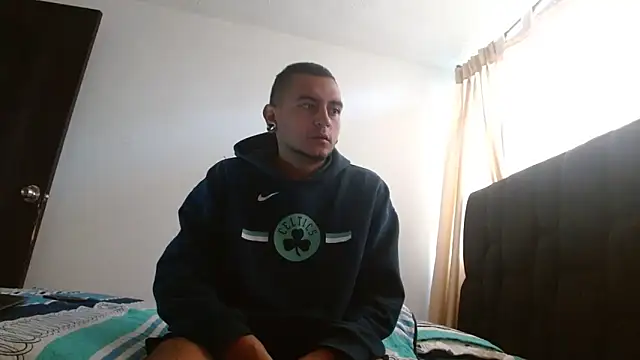 Carlandelli1 online show from October 14, 2025, 12:50 pm