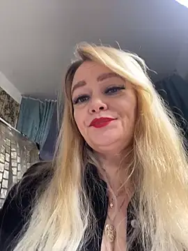 Sweet-blonde online show from February 13, 2026, 1:18 pm